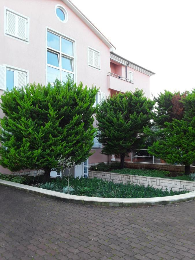 Molnar Apartment เปรมันตูรา ภายนอก รูปภาพ